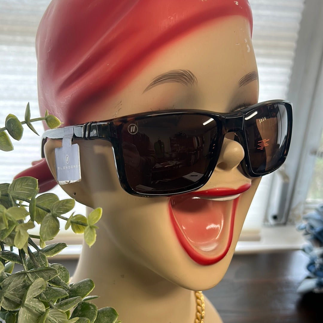 Blenders Eyewear Arizona Jax The Cracked Pearl Boutique