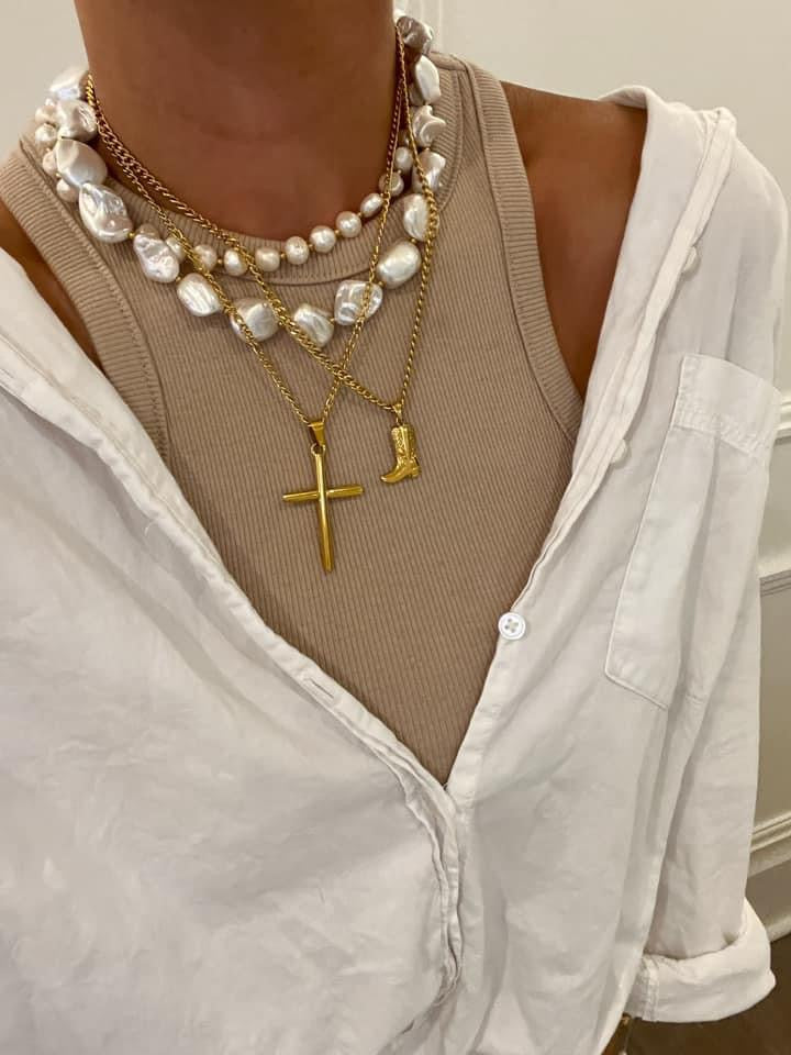 LARGE GOLD CROSS NECKLACE